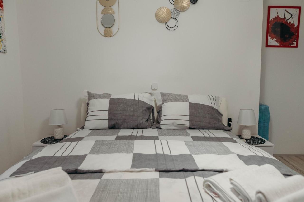 Apartamento Holy Ðakovo Exterior foto